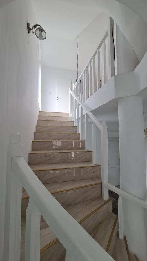 מלון באיילה הרקולנדה Casa Anne מראה חיצוני תמונה